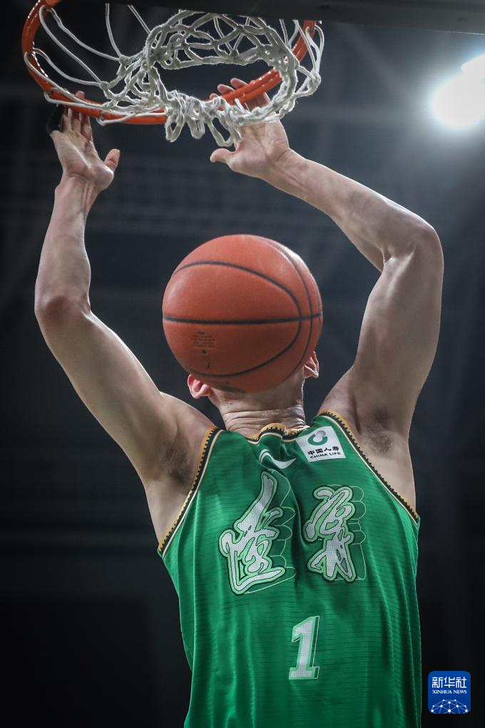 友博在线入口 -集结日辽宁本钢远射贴柱——欧篮联节点到来，目标明确，训练强度明显提升的简单介绍